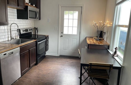 Virginia Beach Casa | The Modern beach bungalow. 7 minutes to ocean front, full private home!