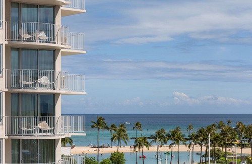 Waikiki Complejo | The Modern Honolulu-1 BEDROOM OCEANFRONT KING PREMIER SUITE BALCONY