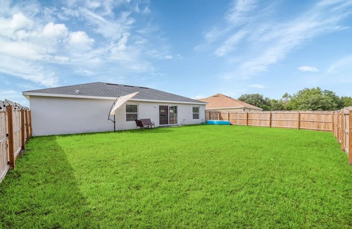 Poinciana Casa | THE MODERN OASIS - SPACIOUS 4 BDRM VACATION HOME. MINS. FROM DISNEY.