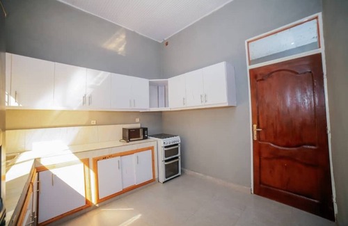 Burundi Casa | The Modern Sunset