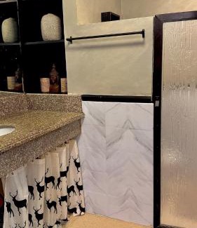 Pasay Apartamento | The Monochrome Nest