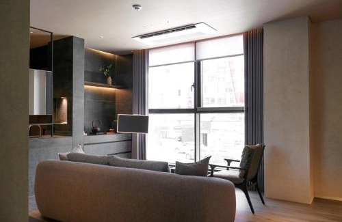 Suyeong-Gu Casa | The Moor Pool Villa