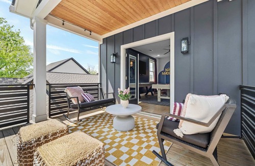 Hope Gardens Casa | The Morrison - Karaoke, Theater, Backyard Oasis