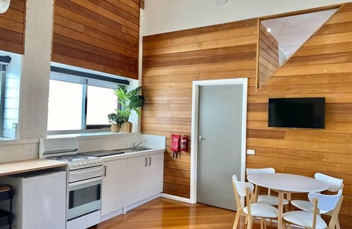 Geelong Apartamento | The Morrison Stables- Walking distance to the Geelong CBD