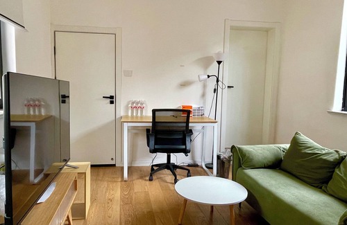 Huaihai Road Commercial Area Apartamento | The most Cozy 1-bedroom apartment in downtown Shanghai