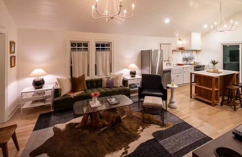 Winston - Salem Casa | The Mulberry Cottage