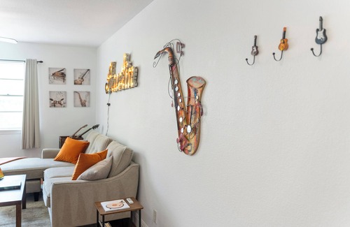 Hyde Park Condominio | The Music House: A music-themed condo & unique experience in the heart of Austin