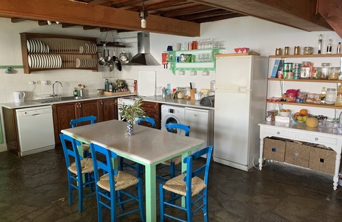 Xanthi Region Villa | The Music House: una villa espaciosa con piscina y vistas panorámicas al mar Egeo