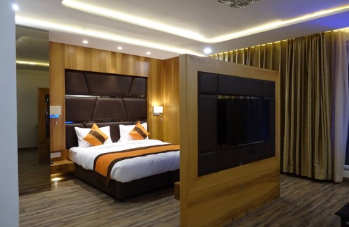 Mathura Hotel | The Mystic Palms