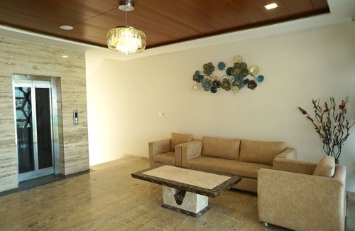 Mathura Hotel | The Mystic Palms