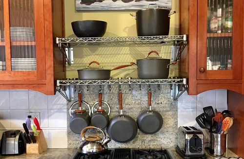 Napa Casa | The Napa Art House - w/fireplace & hot tub (Near Downtown Napa)