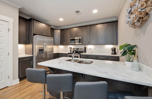 Nashville Apartamento | 2BR Nations Gem-Sleeps 6-DT Nashville+Parking