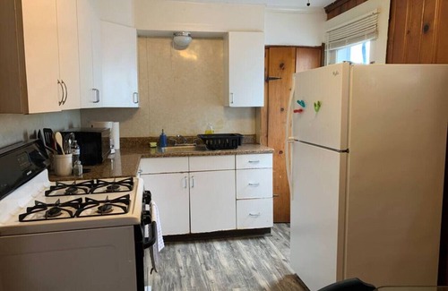Oswego Apartamento | The Navy (Near Lake Ontario)