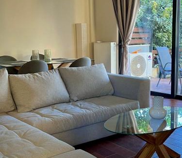 Nea Makri Casa | The Nea Makri Hideaway