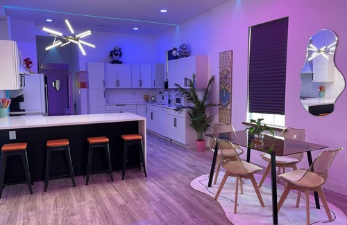 Central Gardens Casa | The Neon Nest: Retro Chic 4BR Home in Cooper Young