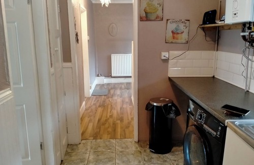 Wednesbury Casa | The Nest, an Immaculate 3-Bed House in Walsall
