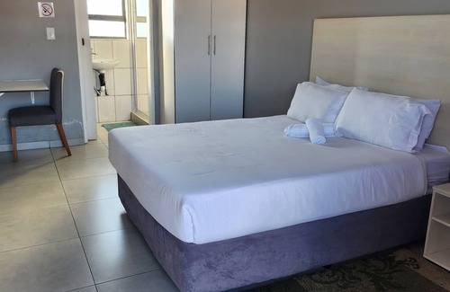 Vosloorus Cama Y Desayuno | The Nest B&B