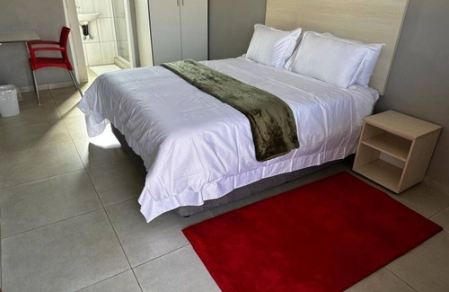 Vosloorus Cama Y Desayuno | The Nest B&B