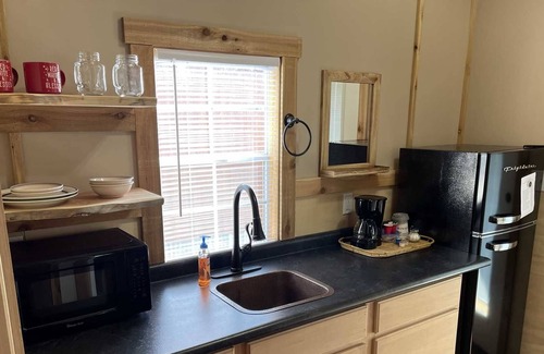 Pipe Creek Cabina | The Nest Cabin Resort - Bluebird Cabin #5