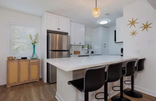 Biloxi Apartamento | The Nest in OS-Steps to Downtown, Minutes to the Beach + Golf Cart Available