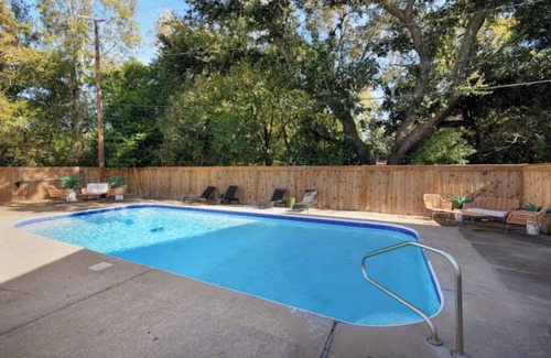 Biloxi Apartamento | The Nest in OS-Steps to Downtown, Minutes to the Beach + Golf Cart Available