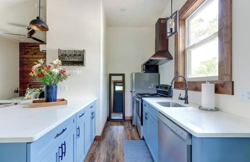 Eastside Apartamento | The Nest on Park, Modern | Easy Walk to Forsyth