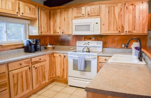 Ruidoso Condominio | The Nestled Inn - Unit C3
