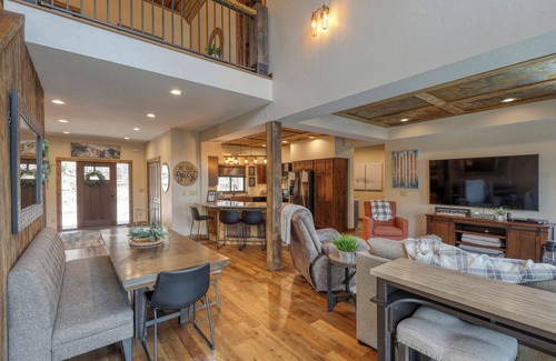 Lead Casa | The Nitz Carlton - Pet friendly, Game room, 2 hot tubs, Amazing views!