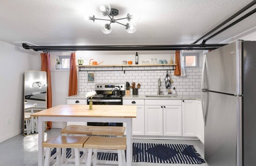 Union Park Apartamento | The Nook Studio Apartment - Centrally located in the Twin Cities!