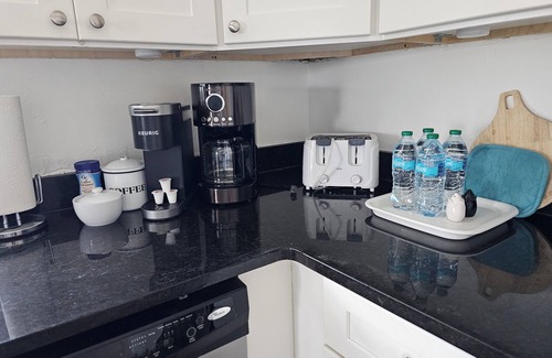 South Patrick Shores Condominio | Edificio frente al mar precio fenomenal de verano- $ 600 por 7 días- piscina en la playa