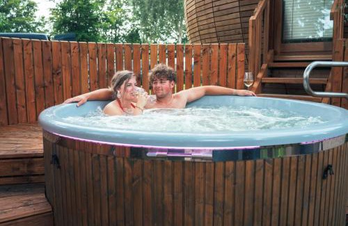 Neede Apartamento | The Nutshell met hottub en sauna | 2 personen