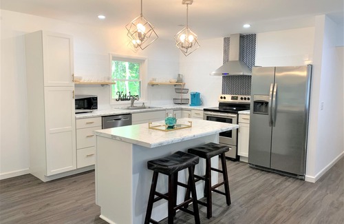 Cookeville Casa | The Oasis-by Downtown, I-40 & Lake. Wooded view