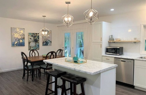 Cookeville Casa | The Oasis-by Downtown, I-40 & Lake. Wooded view