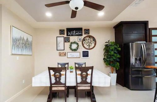 Brownsville Casa | The Oasis- Sleeps 8 (Brownsville, SPI, SpaceX)