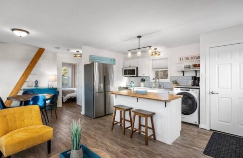 Sambro Casa | The Ocean Pearl Cottage