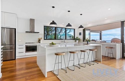 Mount Martha Casa | The Ocean's Edge, Luxury Entertainer with Views