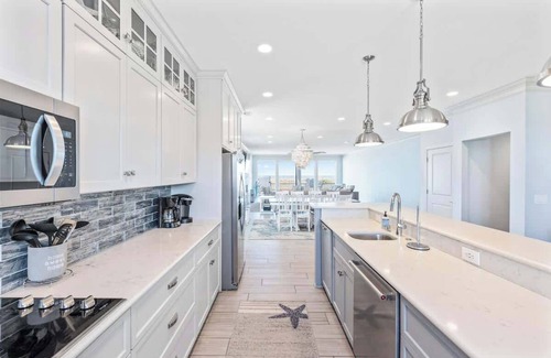 North Carolina Coast Casa | Amazing Oceanfront Property with Private Pool