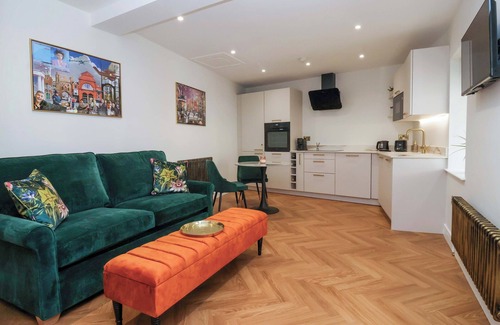 Beverley Cabaña | THE OLD BAKEHOUSE, luxury holiday cottage, with a garden in Beverley