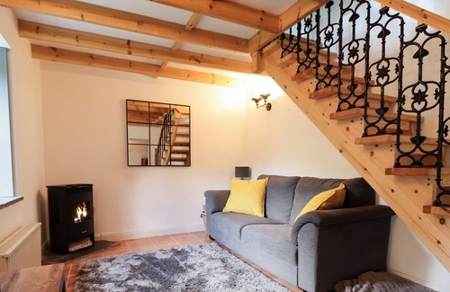 Manod Casa | THE OLD BAKERY, pet friendly, character holiday cottage in Penmachno