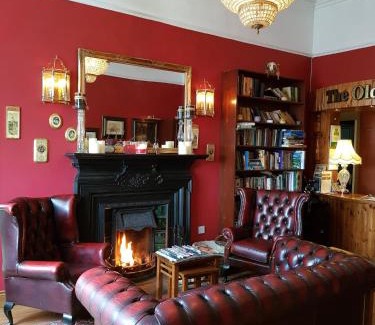 Bruff Casa | The Old Bank Bruff Family Town House