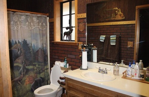 Pine Mountain Club Cama Y Desayuno | The Old Bear BnB