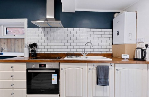 Uttoxeter Casa | The Old Brewery: Central Cottage