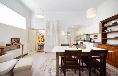 Fitzroy North Casa | The Old Cake Shop - Fitzroy North