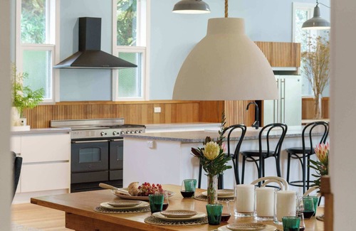 Red Hill Casa | The Old Church | Fireplace | Pets | Wineries