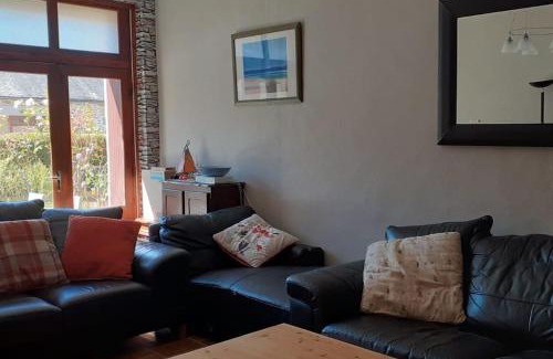 Belle-Isle-en-Terre Casa | The Old Coach House