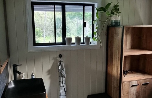 Crossdale Cabaña | The Old Cottage - Somerset Dam