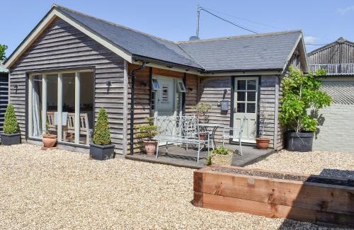 Plumpton Green Casa | The Old Dairy At Wooton - Ukc4355