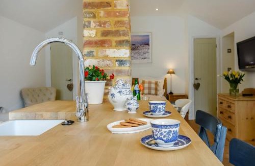 Plumpton Green Casa | The Old Dairy At Wooton - Ukc4355