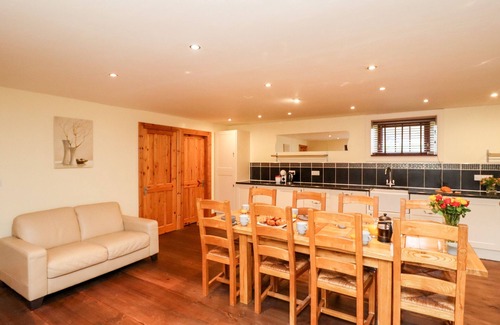 Ellerby Cabaña | THE OLD DAIRY, ELLERBY, pet friendly, with a garden in Runswick Bay