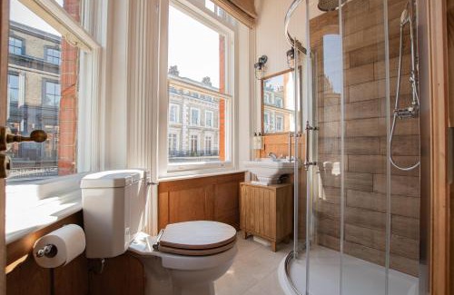Kentish Town Hotel | The Old Farmhouse Pub and Rooms